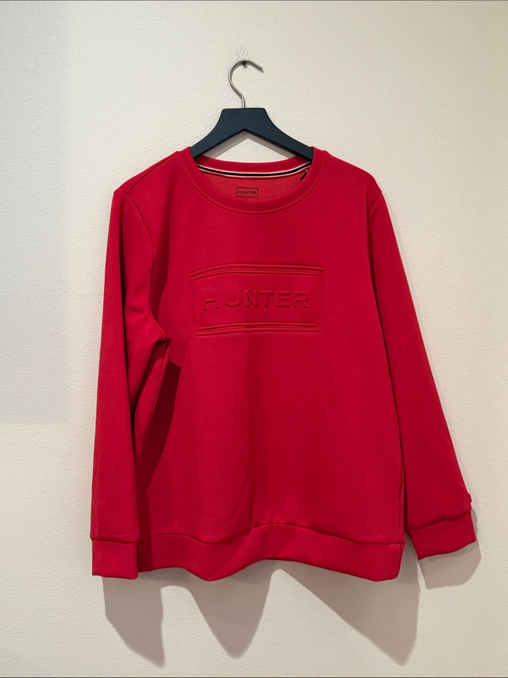 NWT Hunter Red Embossed Logo Crewneck Sweatshirt